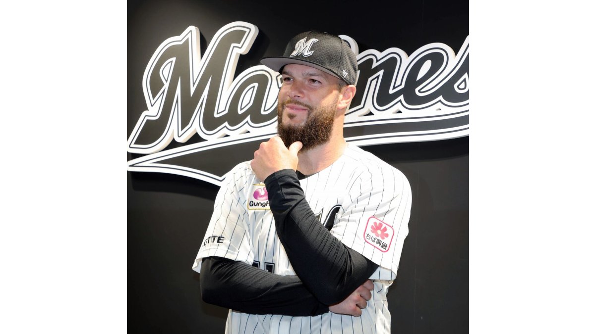 ロッテ】サイ・ヤング賞左腕のダラス・カイケルが背番41のユニホーム