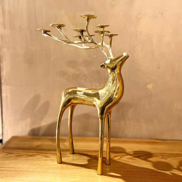 トナカイのかっこいいキャンドルスタンド｜パサール