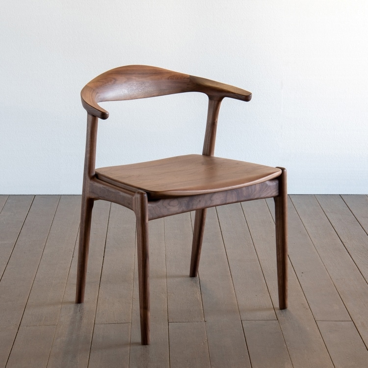 オメガ セミアームチェア(板座) | シキファニチア(SIKI) | リグナ通常