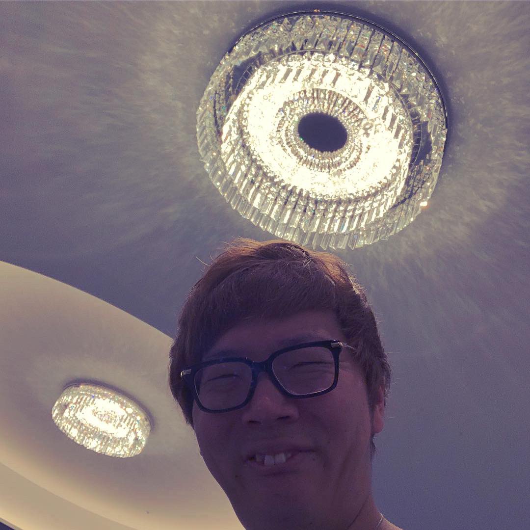 ダブルシャンデリア😎✨✨ もう少しで新居完成🥺🎊 あとは家電とか