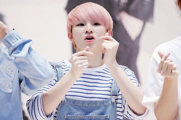 ウジお誕生日おめでとう🎉🎂🎁🎉🎈 可愛すぎる😍💓💓 #SEVENTEEN