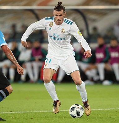 レアルマドリード FW ベイル 着用スパイクは 『アディダス エックス