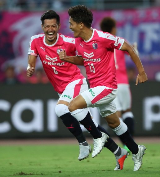 セレッソ大阪 MF 山口蛍 選手着用スパイクは ナイキ『ファントム