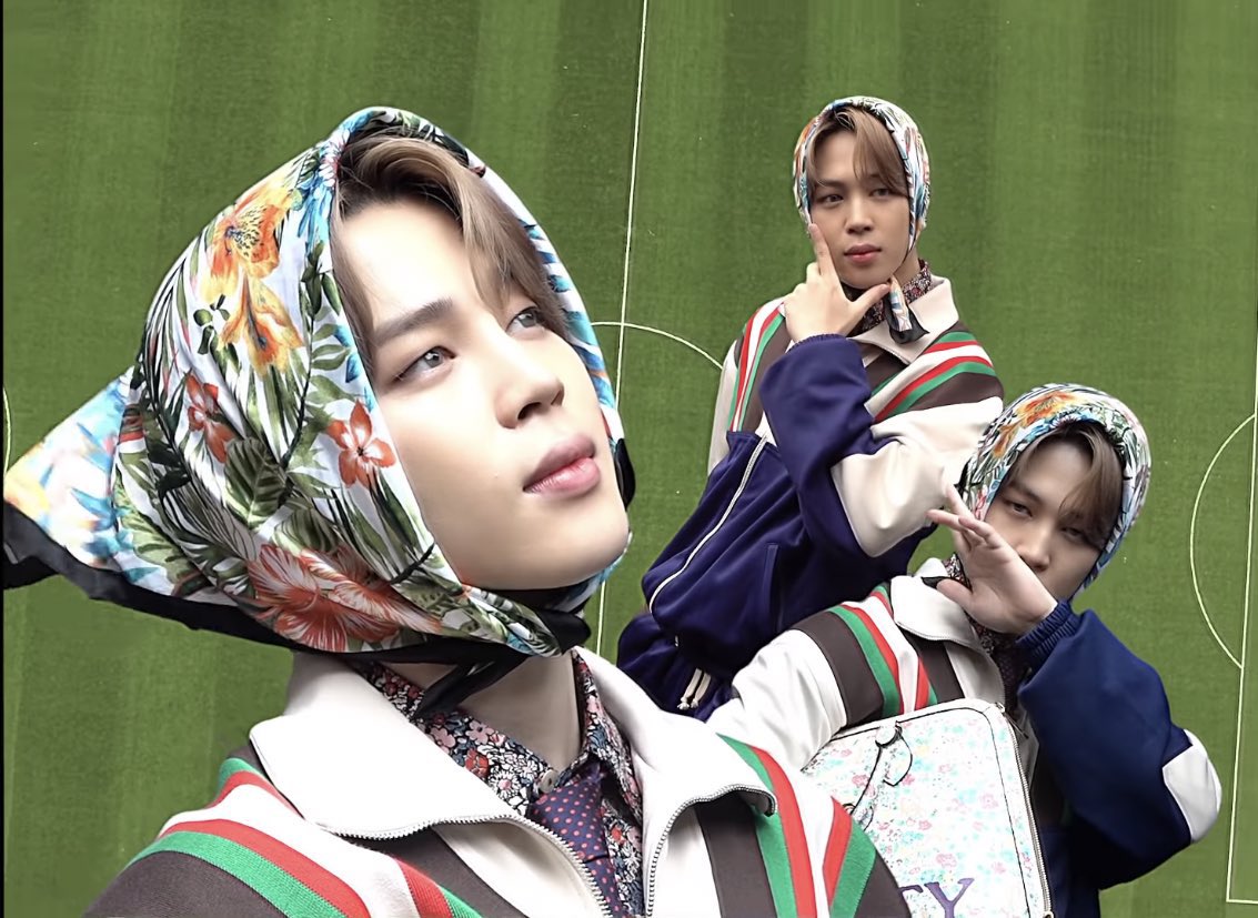 ジミンちゃんが巻いてるのと 同じスカーフ持ってた😭💛 #BTS #BTS