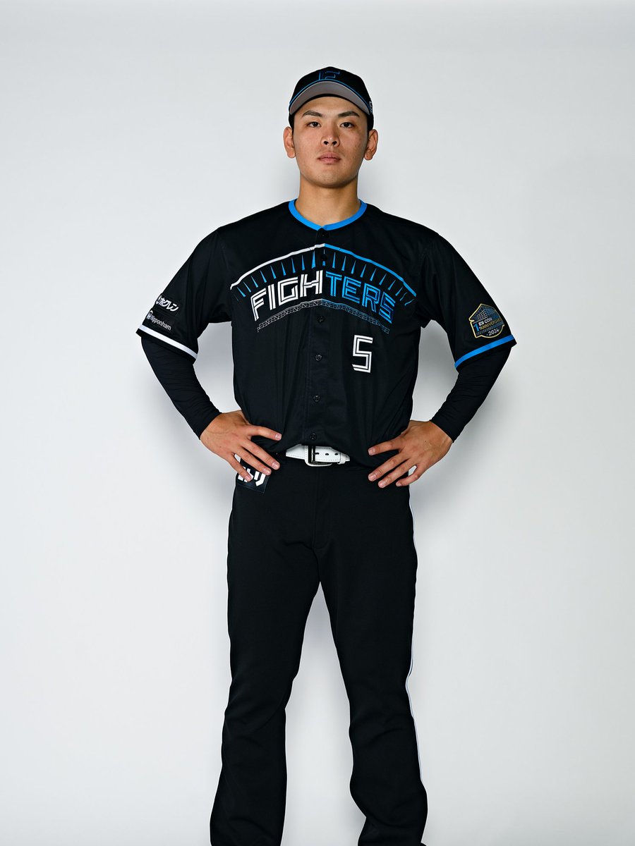 エスコンフィールド1周年ユニフォーム✨ 黒を基調に、エスコン