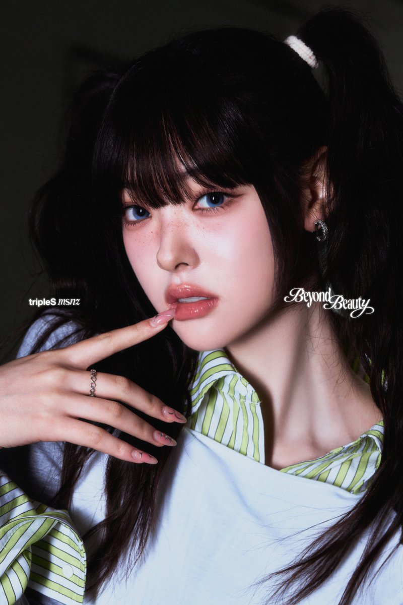 tripleS msnz Beyond EVERLINE サイン リン tripleS msnz <Beyond Beauty> 2025.11.24 6 PM KST moon ver. S17