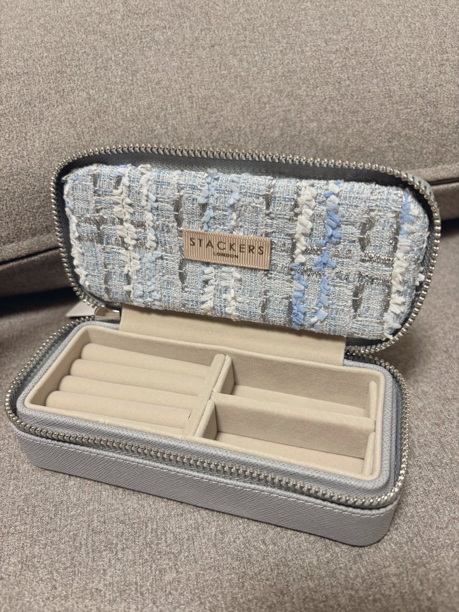 STACKERS 伊勢丹新宿ポップアップ マリアケント社のツイード生地を張り