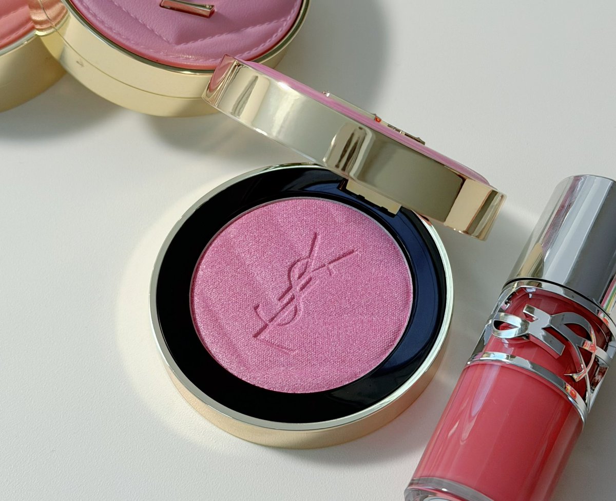 お砂糖ラメが煌めくYSL メイクミーブラッシュパウダー 10スターダスト