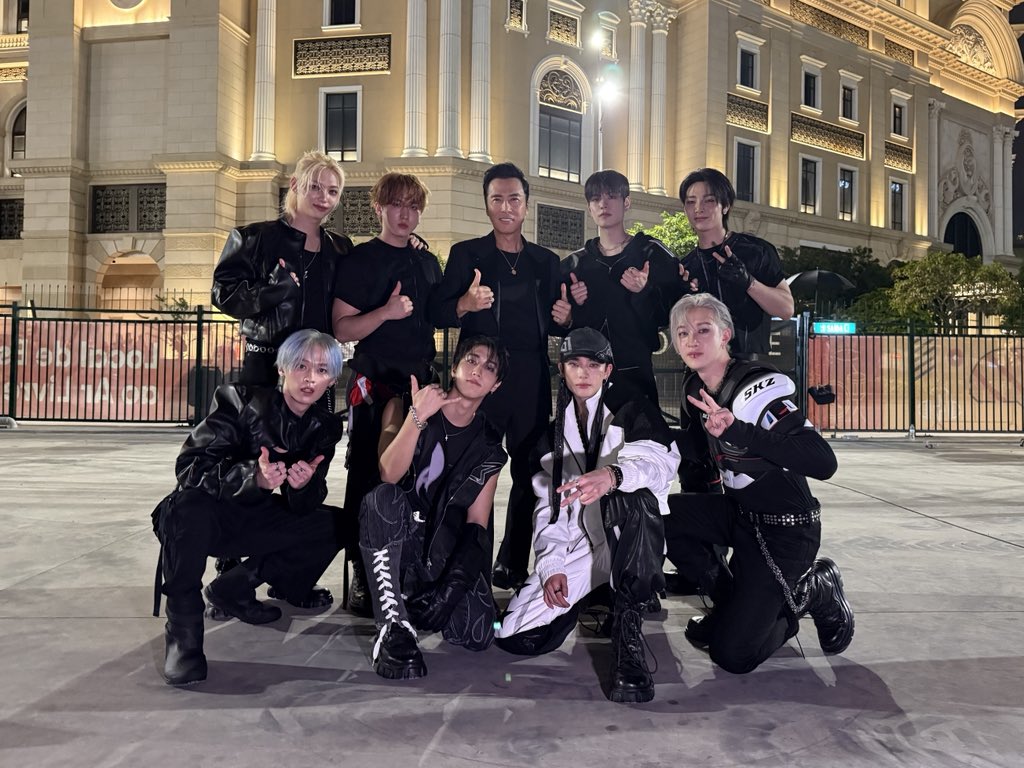SKZ-DIARY] 🤍THE FACT MUSIC AWARDS🖤 4つの大きな賞でスキズに力を