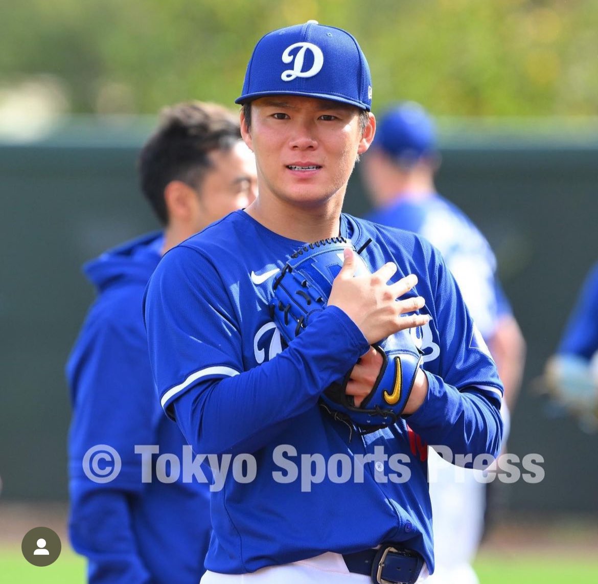 山本由伸NEWデザインのグローブ NIKE‼️ウェブにはLA &🇯🇵 かっこ良