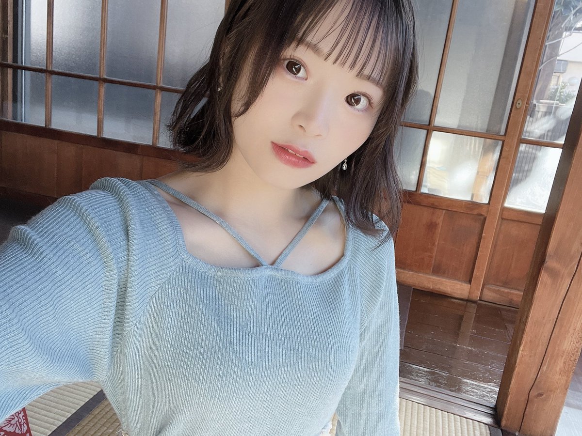 Love Voice mag.vol.4』 本日発売です🌸✨ 初カバー…実際形になった