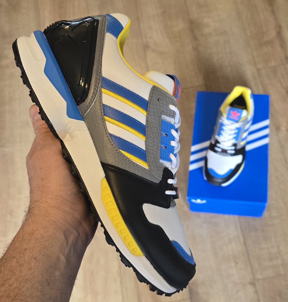 adidaszxcollector