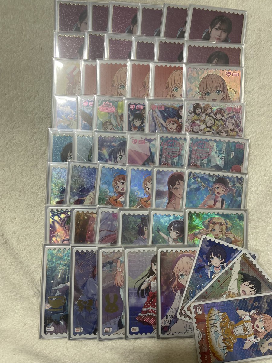 今スリーブつめつめして気づきました。 エネ多すぎて予備の分まで買っ