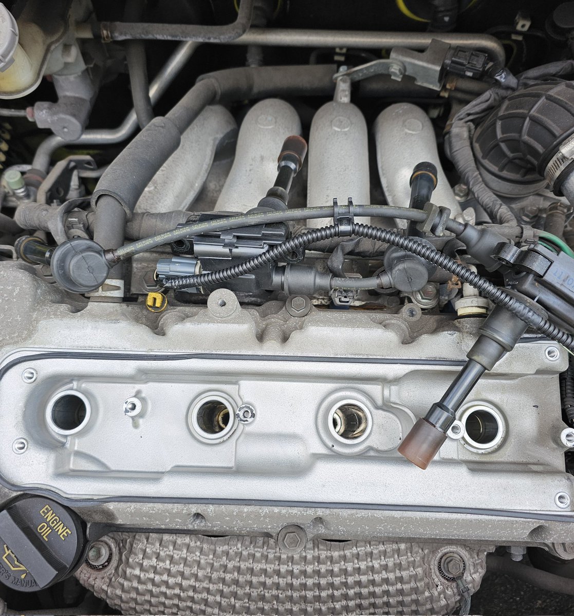 スイスポが珍しく不調でノッキングしだしたのでプラグを新品に交換しま