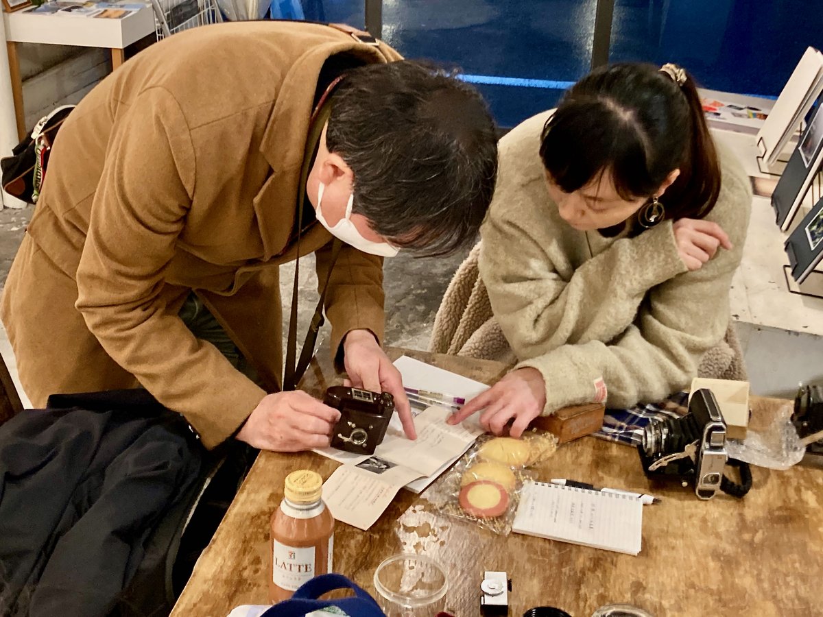 蛇腹カメラ写真展 の魅力② とにかく古~~いカメラに詳しい人が集って
