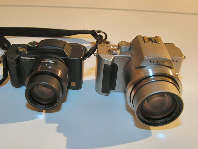 松下、光学補正付12倍レンズ搭載の400万画素機「DMC-FZ10」