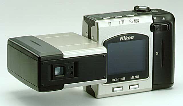 ニッコールレンズ搭載の高級デジタルカメラ