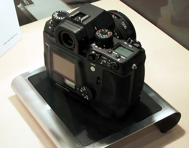 CONTAXブランドのAFデジタル一眼レフカメラが来春登場