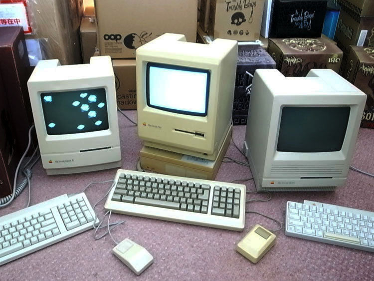 喪に服しながら、オールド・マックと戯れる。 : 下呂温泉 留之助商店