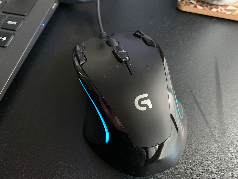 logicool G300s レビュー】ゲーム以外にもおすすめのゲーミングマウス