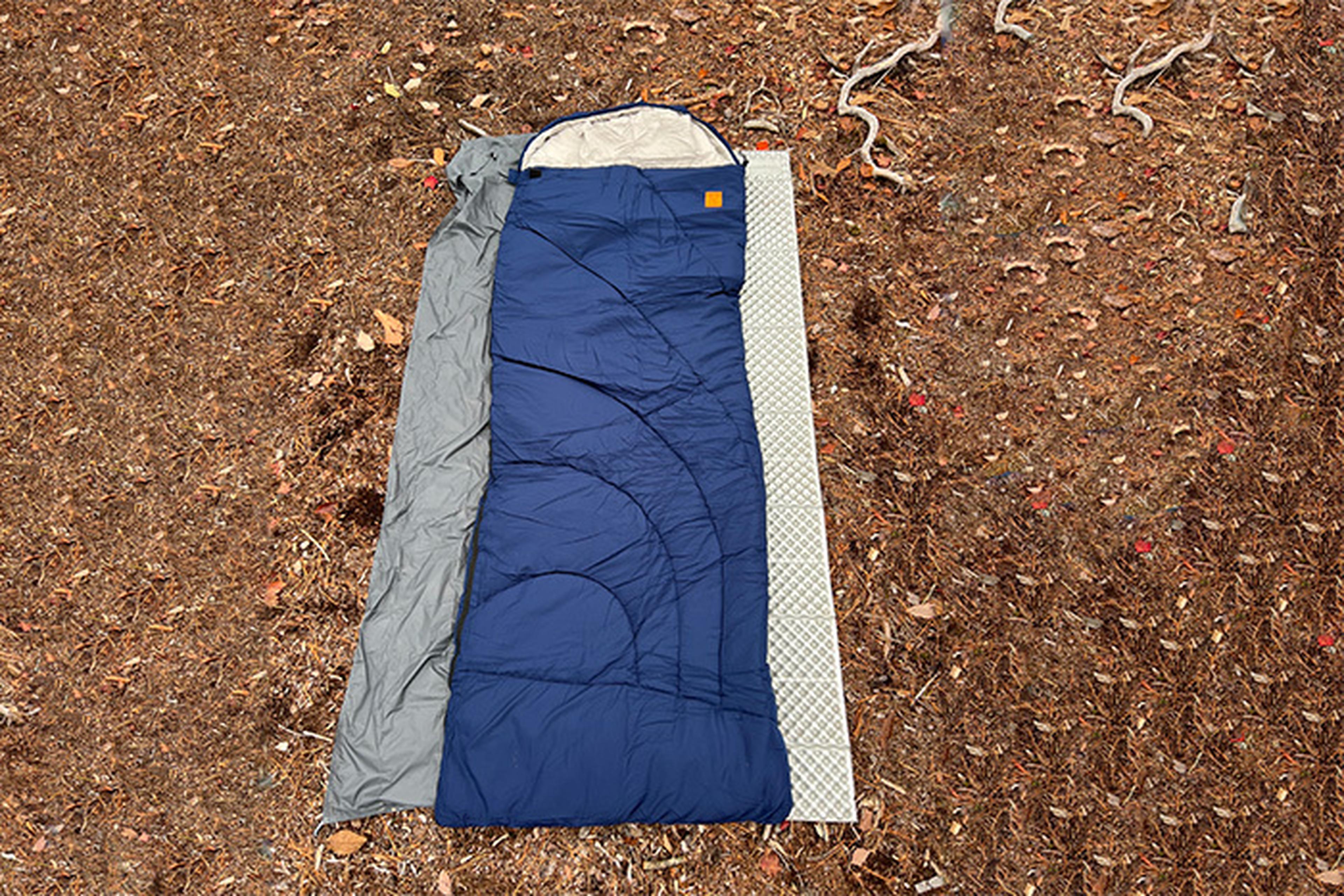 女子ソロキャンでレビュー】キャンパー400人の声から生まれたシュラフ