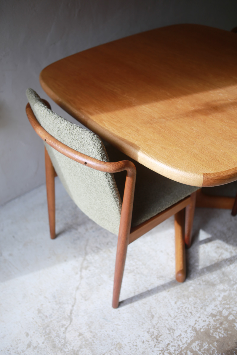 Single Leg Dining Table from Denmark | phono | 金沢 北欧 中古家具