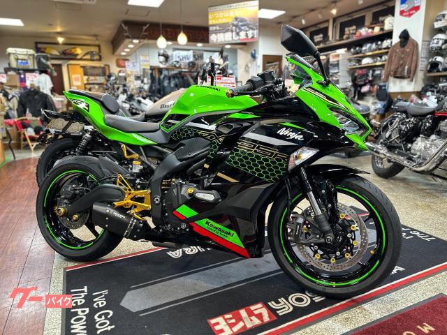 カワサキ Ninja ZX－25R SE 蜂の巣カラー トリックスター