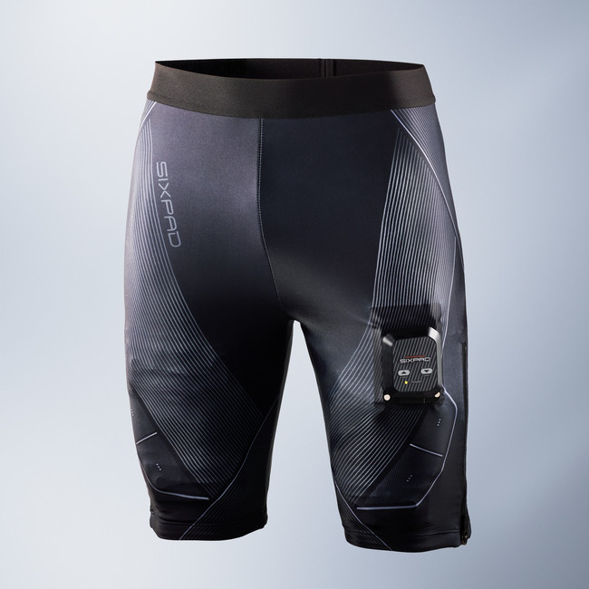 ジェルシートなしで腹筋、太もも・ヒップを鍛える次世代型EMSスーツ