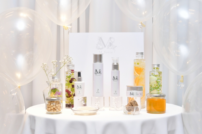 イベントレポート】コスメコンシェルジュ小西さやかさんが絶賛！“植物