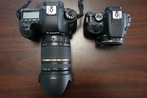 小さい！ 軽い！ 組み合わせてもわずか500グラムの『EOS Kiss X7