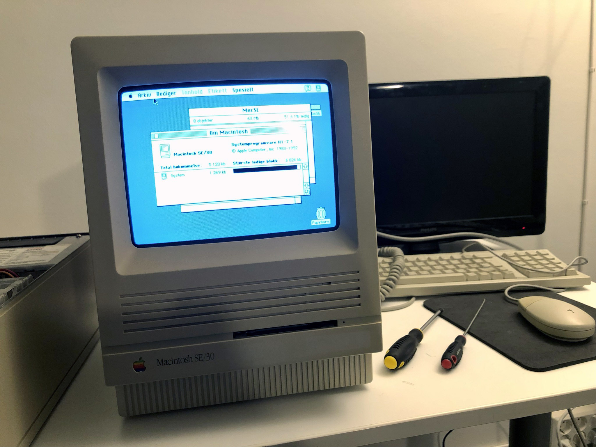 Macintosh SE/30 – Remi's Classic Computers