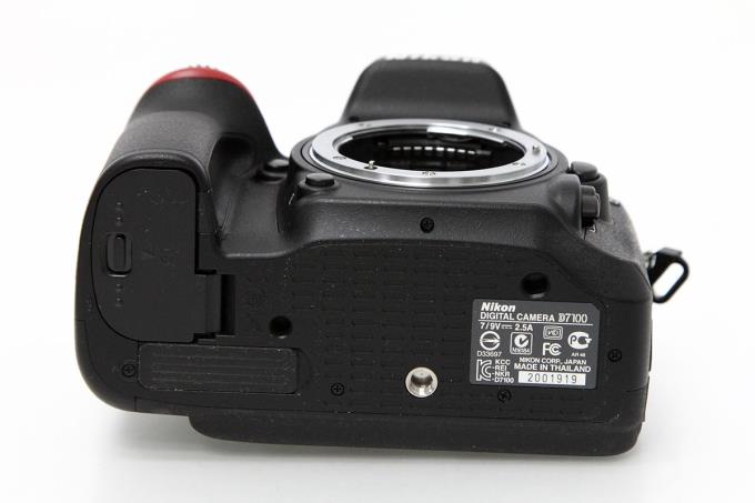 D7100 ボディ シャッター回数50回以下 K2026-2E2 | ニコン | デジタル