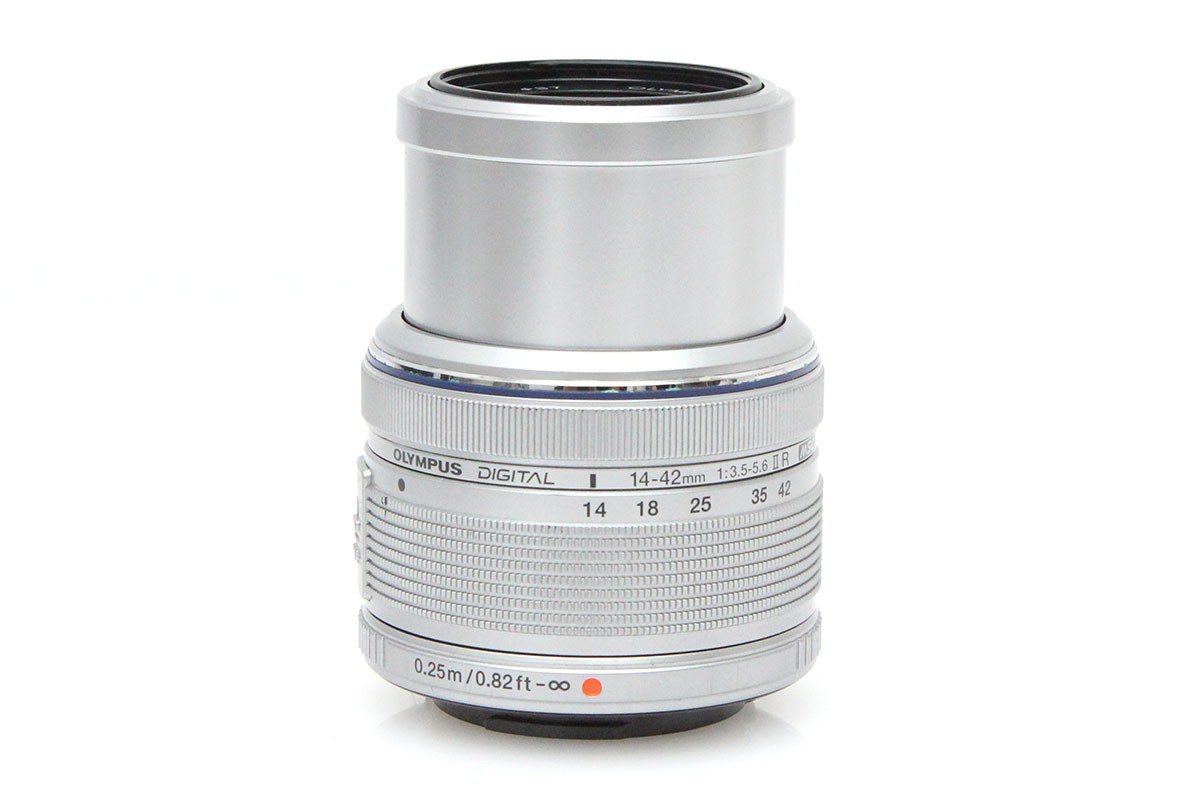 M.ZUIKO DIGITAL 14-42mm F3.5-5.6 II R シルバー CA01-P191-2A2B-ψ