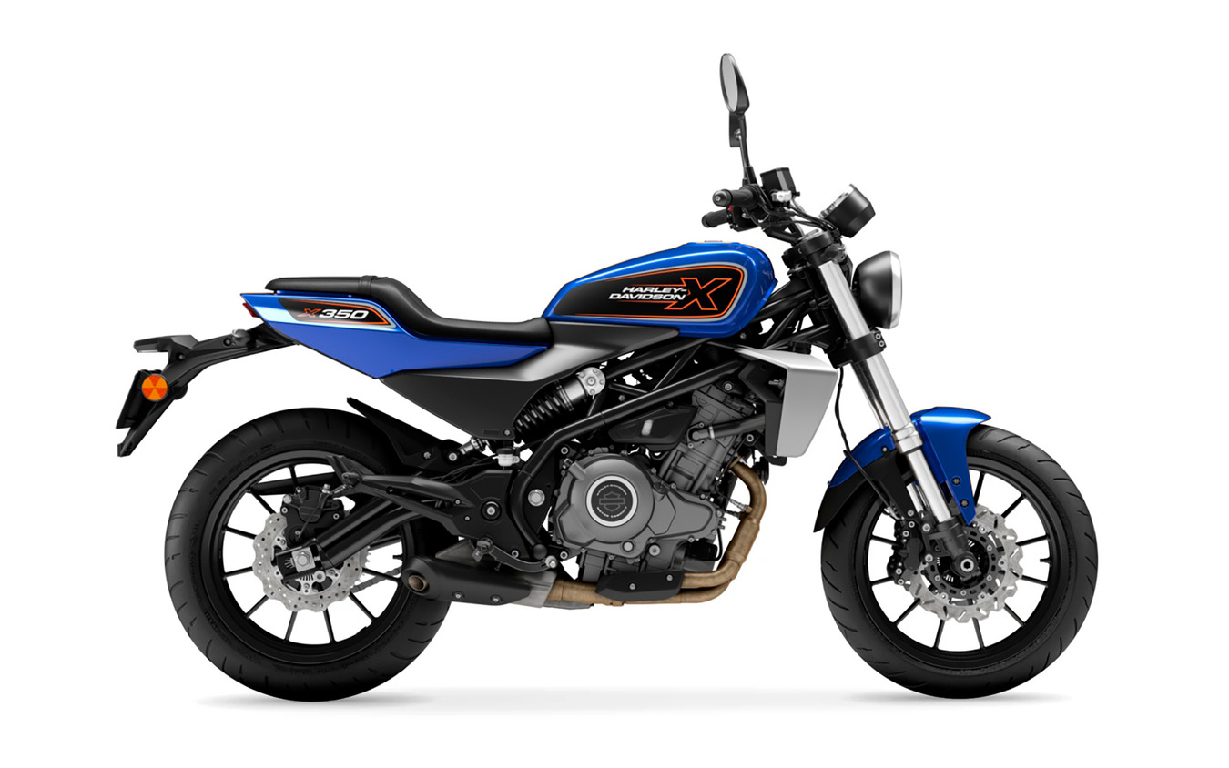 普通二輪免許で乗れるハーレー、「コズミックブルー」の2025年モデル