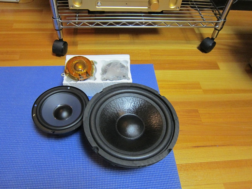 ミッドレンジユニット4.5インチ(115mm) 4Ω/MAX40W [スピーカー自作/DIY