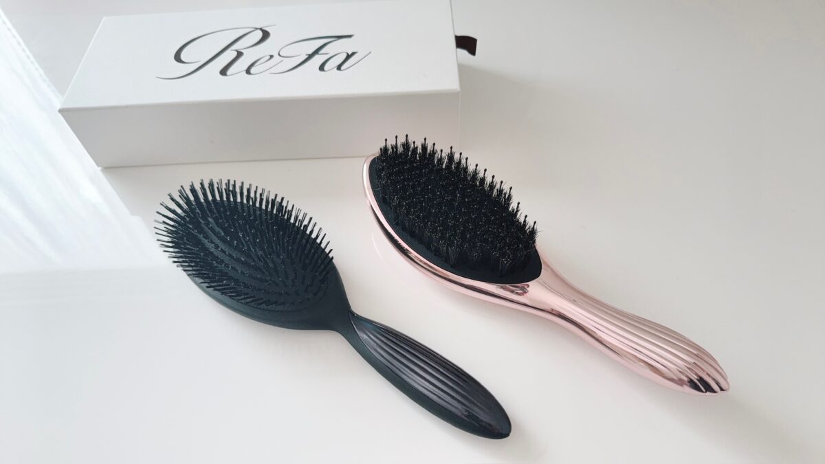 口コミ】リファブリッスルを美容師レビュー！メイソンピアソンとの違い