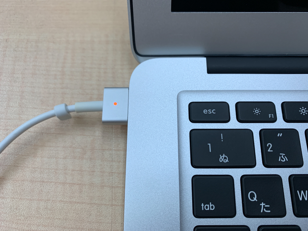 電源が入らないMacBook Air ロジックボード修理しました。 - パソコン