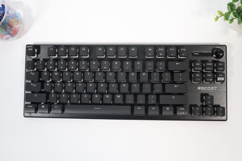 レビュー／ROCCAT「Vulcan TKL Pro」キー耐久1億回の新型光学スイッチ