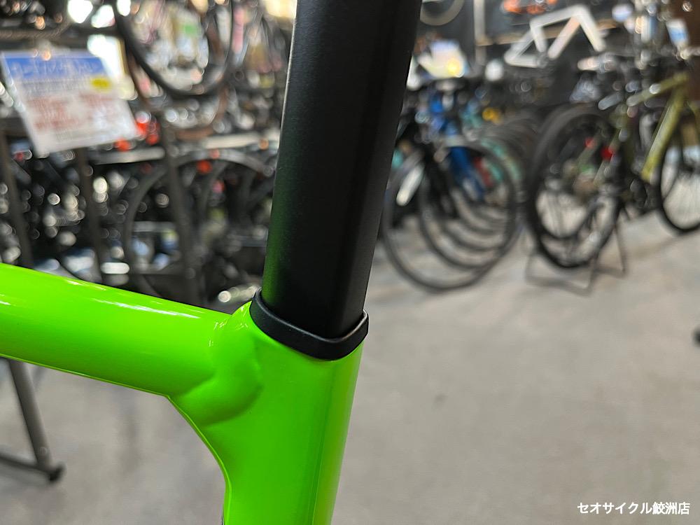 ライムグリーンのロードバイク cannondale CAAD13 DISC 105 Acid