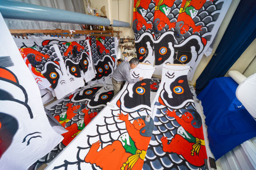 堺五月鯉幟 髙儀 | 堺市内のものづくり見学・体験スポット｜地域産業課