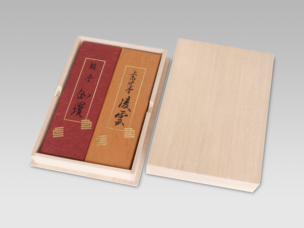 株式会社 精華堂｜製品情報｜伽羅