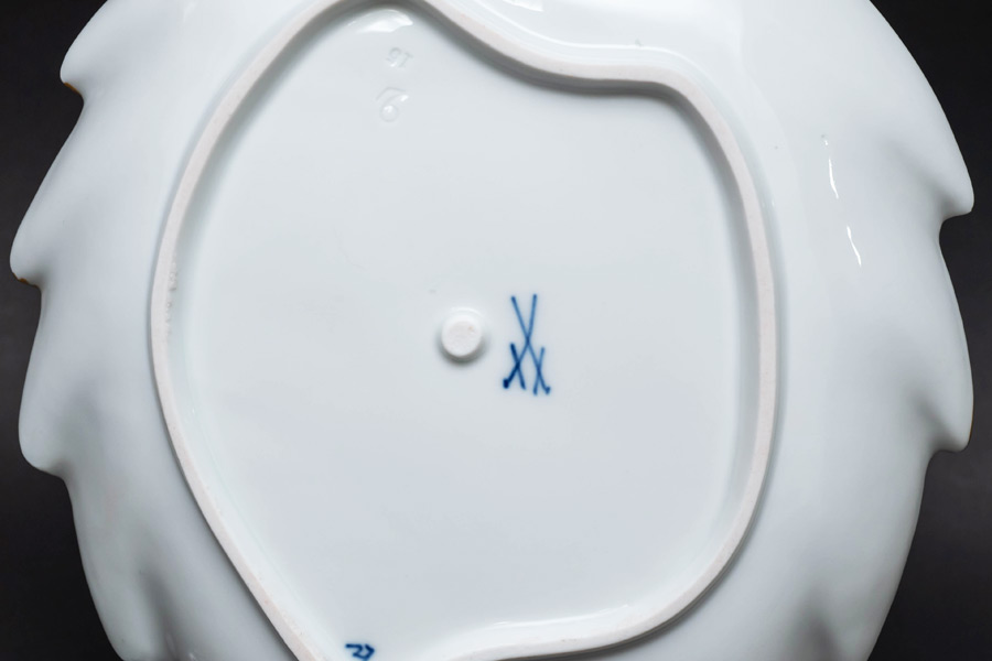 マイセン ブルーオニオン（金彩） リーフディッシュ（22cm）を買い取り