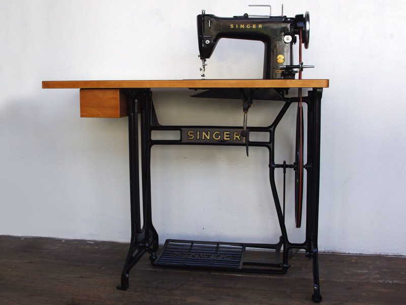 No.527 SINGER 188 シンガー製 職業用足踏みミシン：アンティーク