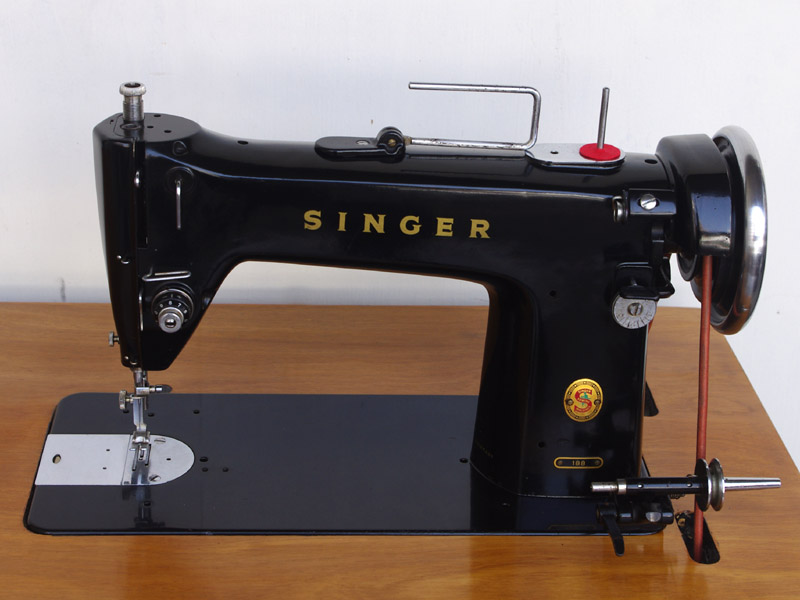 No.527 SINGER 188 シンガー製 職業用足踏みミシン：アンティーク