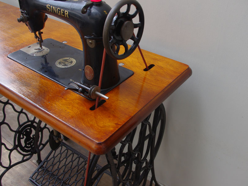 No.313 SINGER 103K シンガー製 職業用足踏みミシン：アンティーク