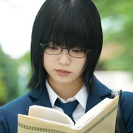 小栗旬、小説家役で平手友梨奈と対峙「肝の据わっている10代」『響