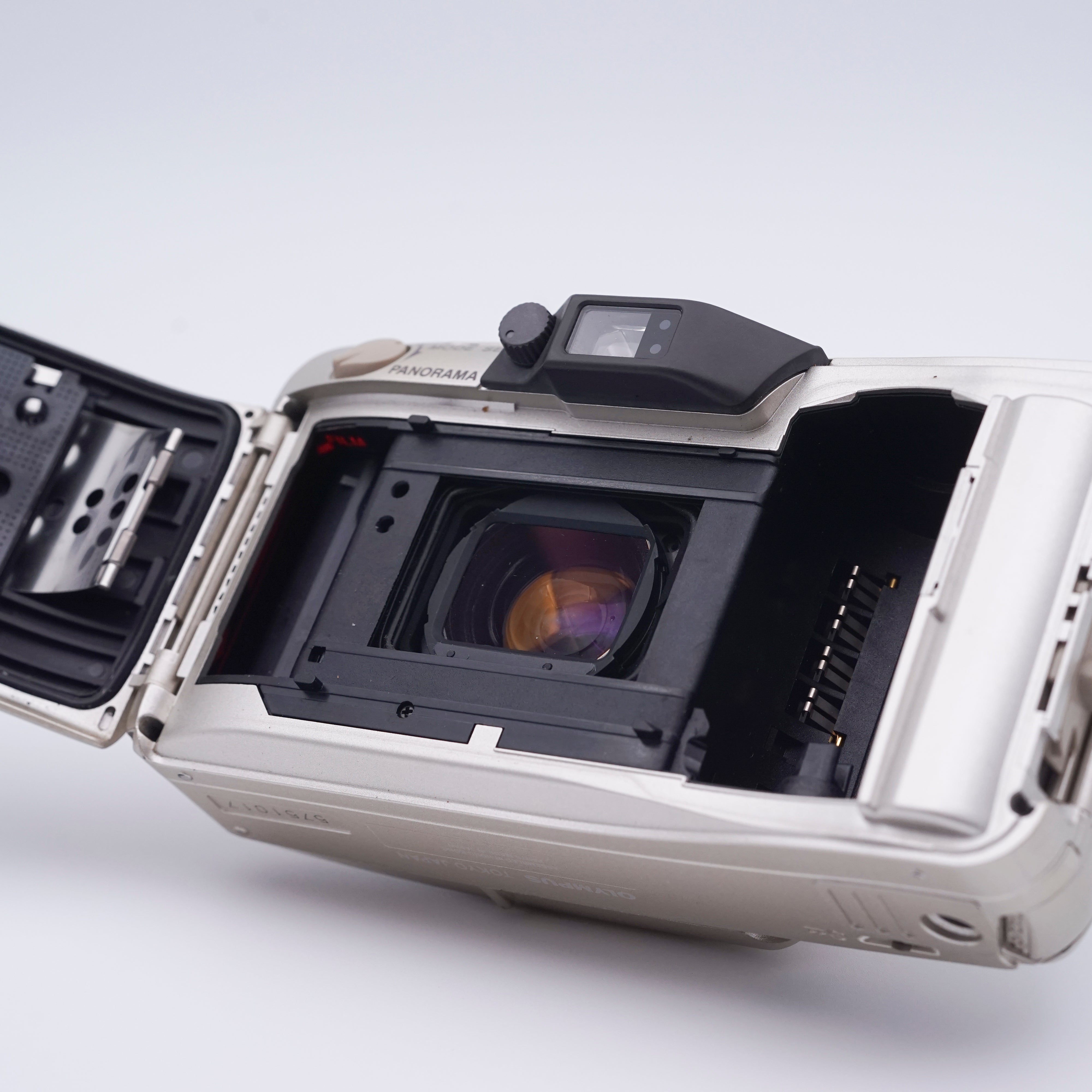 Olympus μ ZOOM140 DELUXE F0530-117-10v p Olympus μ ZOOM140 DELUXE