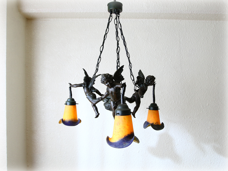 アートガラス エンジェルモチーフ シャンデリア(3灯)｜アンティーク