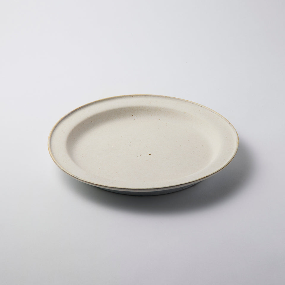 アセビマコト リム皿 白マット ｜Discover Japan 公式オンラインショップ