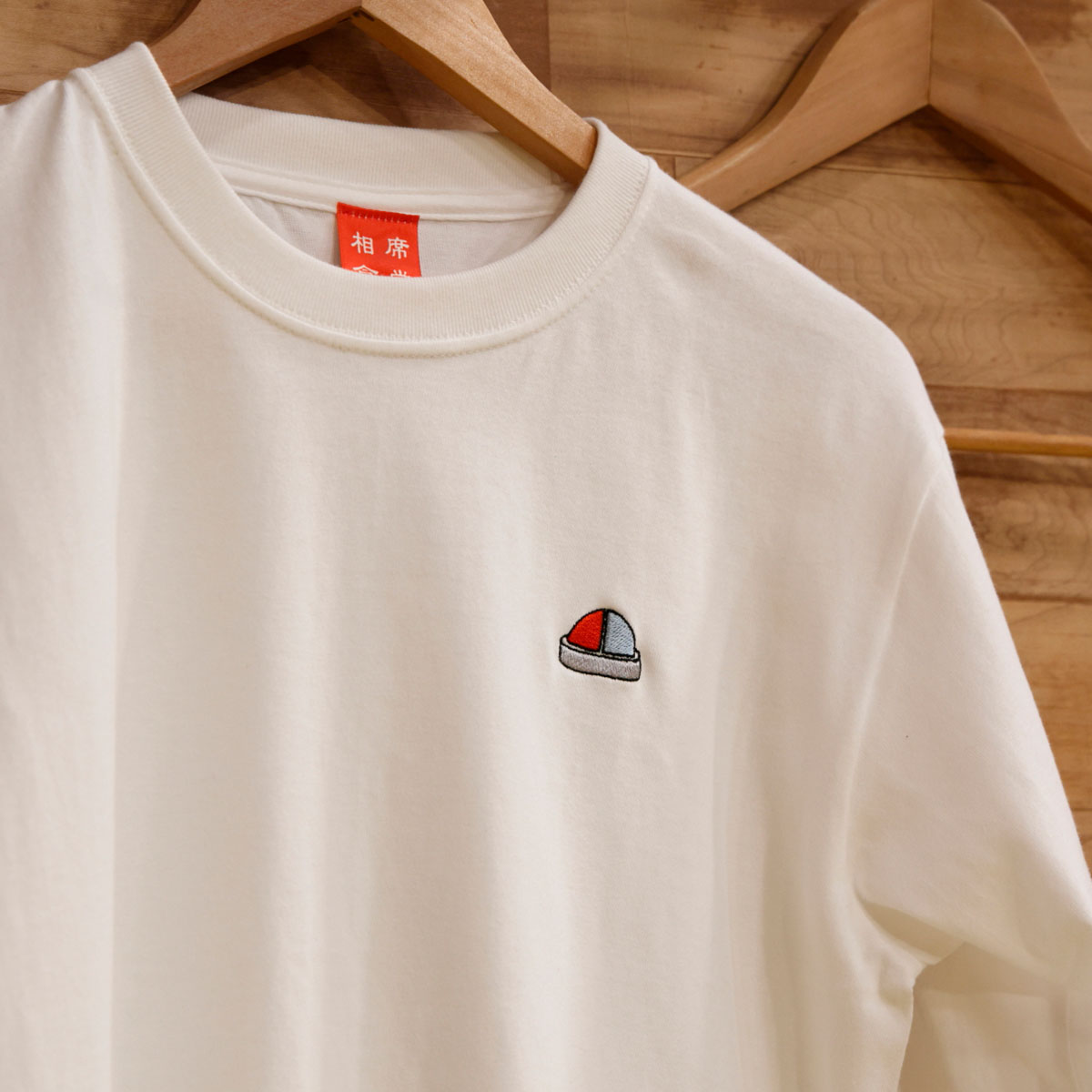 完売】相席食堂ちょっと待てぃ!!ボタン長袖Tシャツ(白) | ABCミッケ